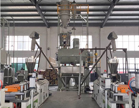 Plastikmischmaschine PVC-Mischer mit dem Vakuum, das System dosierend übermittelt