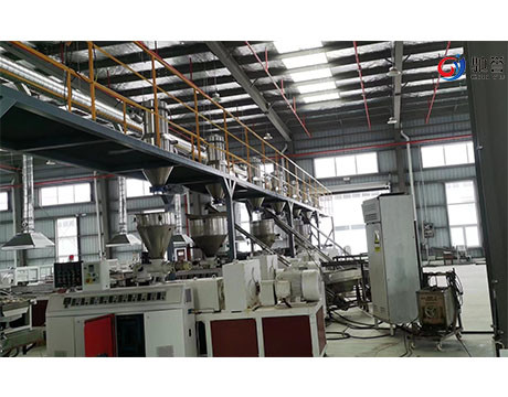PVC automatisches zusammensetzendes und Fütterungssystem für Extruder-Linie